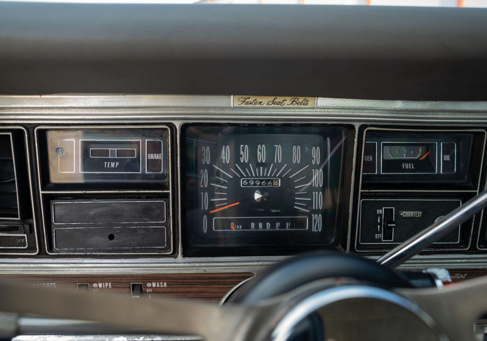 4th Image of a 1970 BUICK RIVIERA