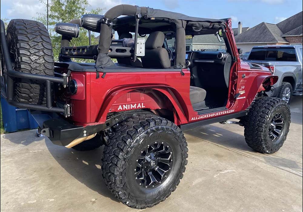 6th Image of a 2011 JEEP WRANGLER SAHARA