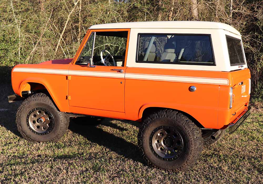 3rd Image of a 1973 FORD BRONCO