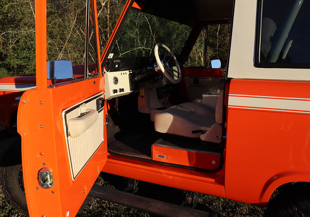 7th Image of a 1973 FORD BRONCO