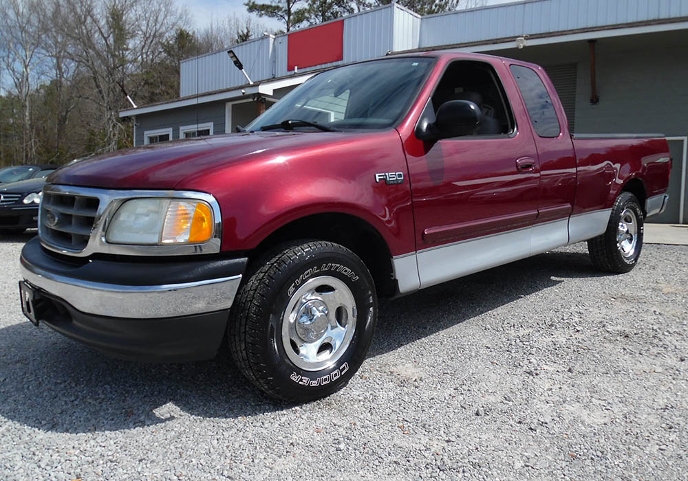 0th Image of a 2003 FORD F150 XLT