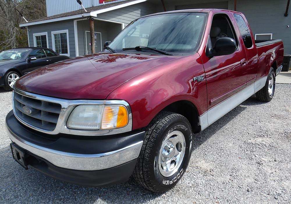 3rd Image of a 2003 FORD F150 XLT
