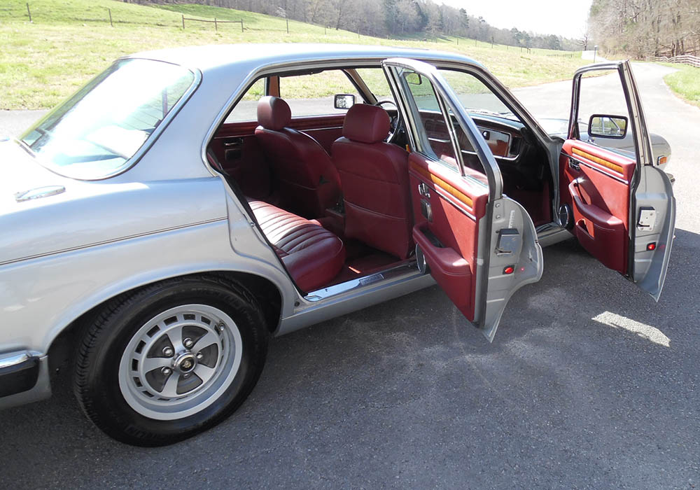 6th Image of a 1987 JAGUAR XJ6 XJ