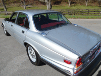 Image 6 of 14 of a 1987 JAGUAR XJ6 XJ