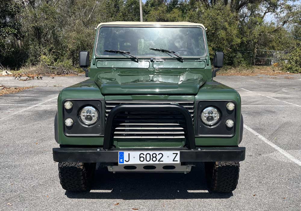 3rd Image of a 1994 LAND ROVER DEFENDER 110