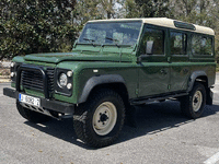 Image 2 of 8 of a 1994 LAND ROVER DEFENDER 110