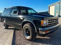 Image 1 of 8 of a 1988 CHEVROLET S10 BLAZER