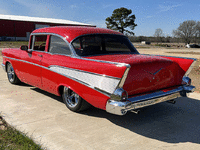 Image 2 of 41 of a 1957 CHEVROLET BELAIR