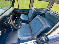 Image 11 of 16 of a 1975 FORD BRONCO