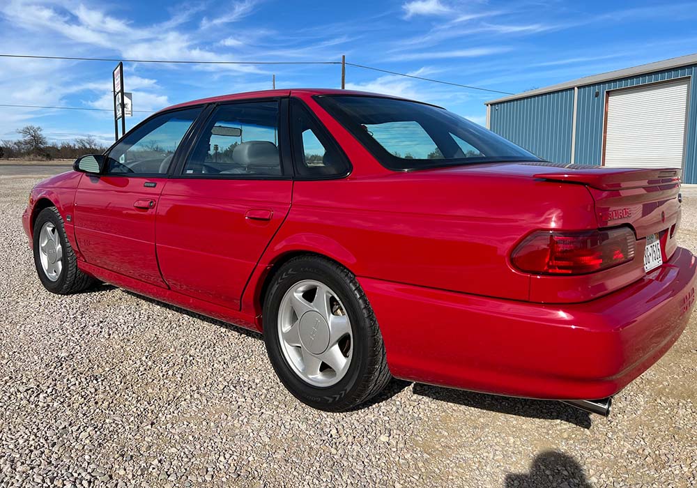 1st Image of a 1995 FORD TAURUS SHO