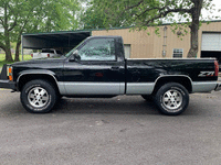 Image 5 of 12 of a 1990 CHEVROLET K1500