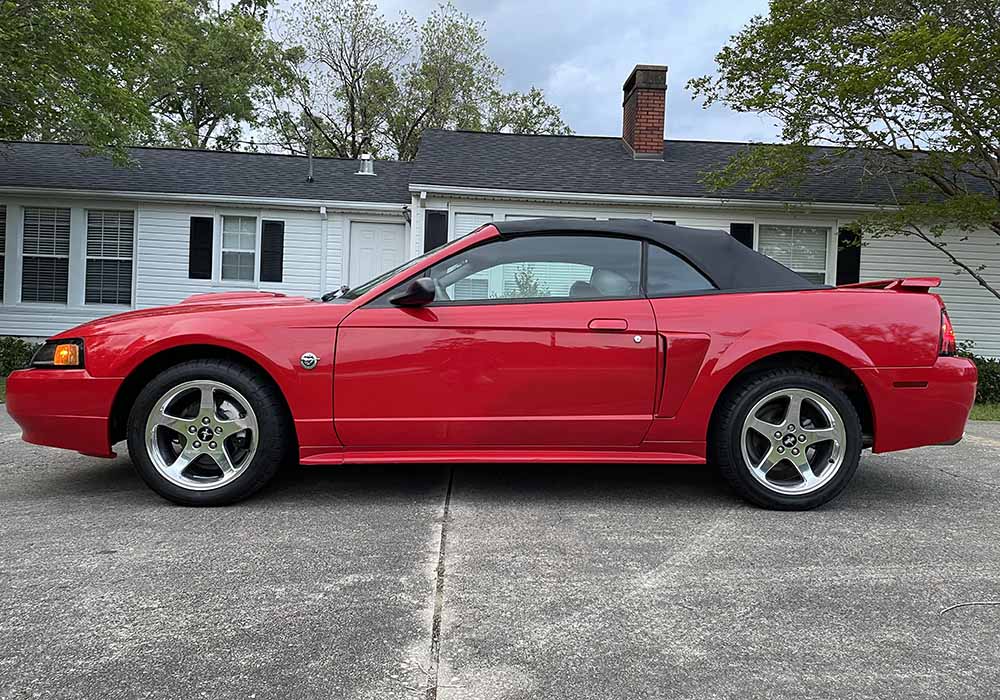 6th Image of a 2004 FORD MUSTANG GT DELUXE