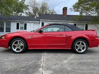 Image 7 of 13 of a 2004 FORD MUSTANG GT DELUXE