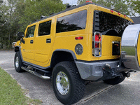 Image 3 of 6 of a 2005 HUMMER H2 3/4 TON