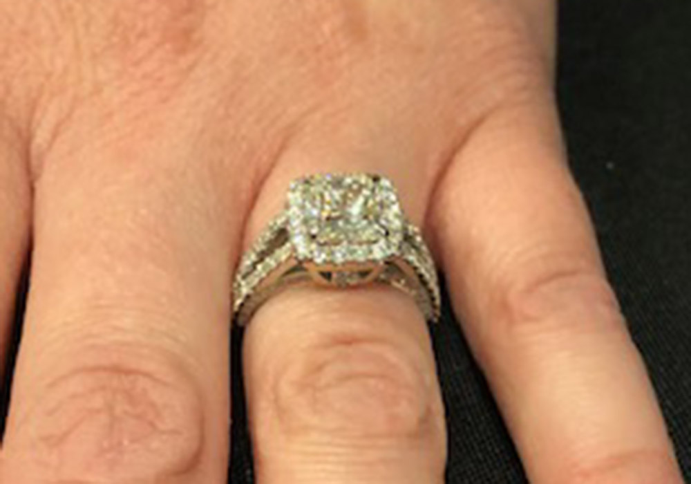 4th Image of a N/A DIAMOND ENGAGEMENT RING
