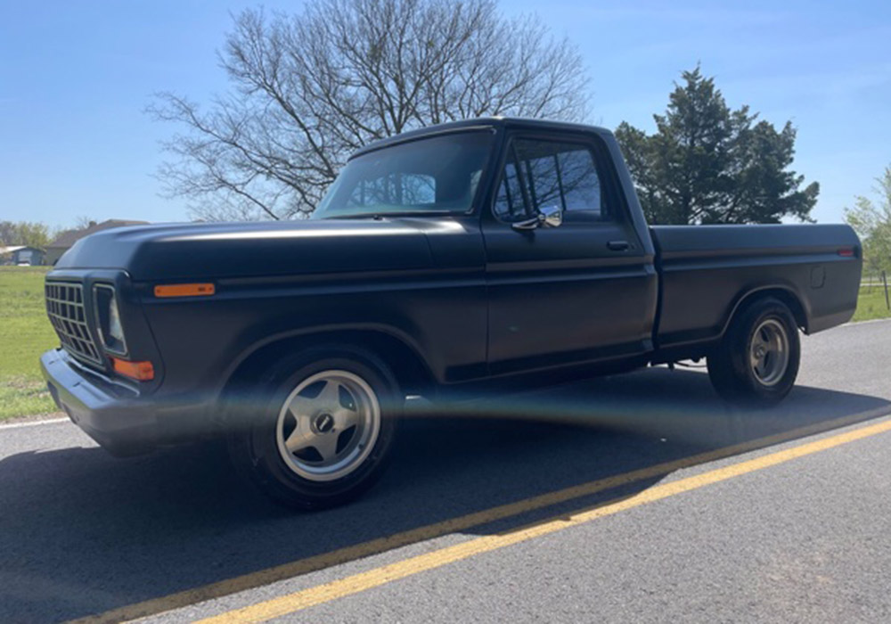 2nd Image of a 1979 FORD F100