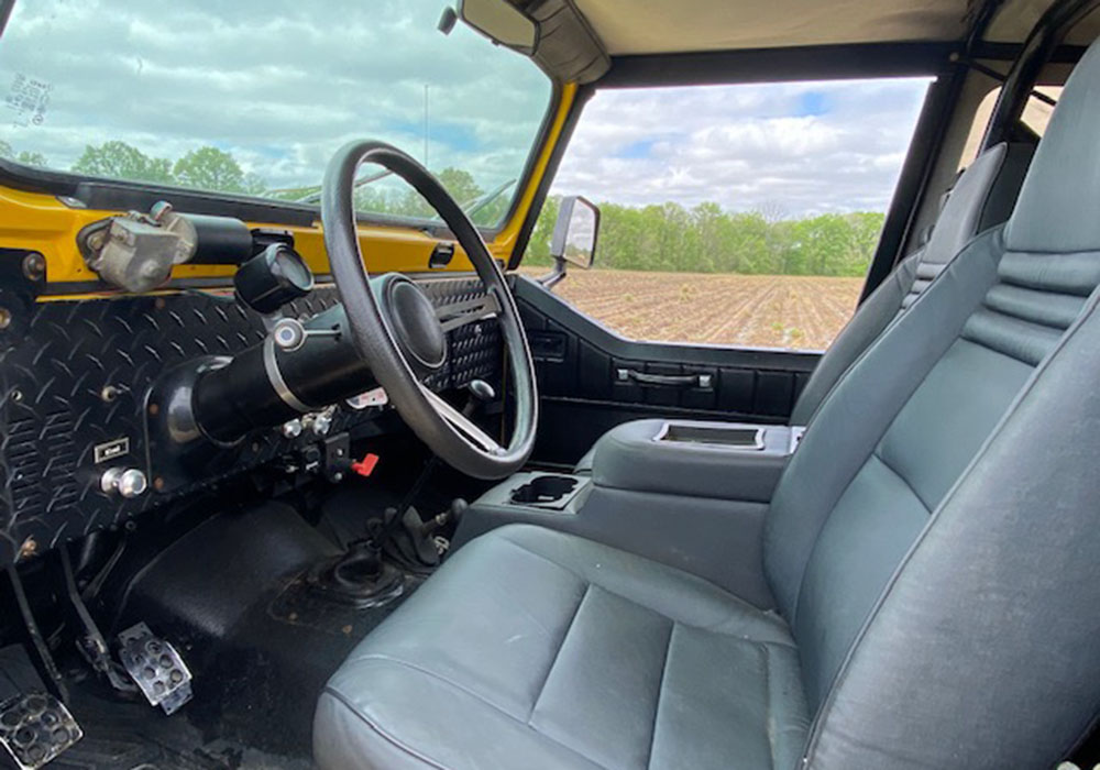 3rd Image of a 1976 JEEP CJ7