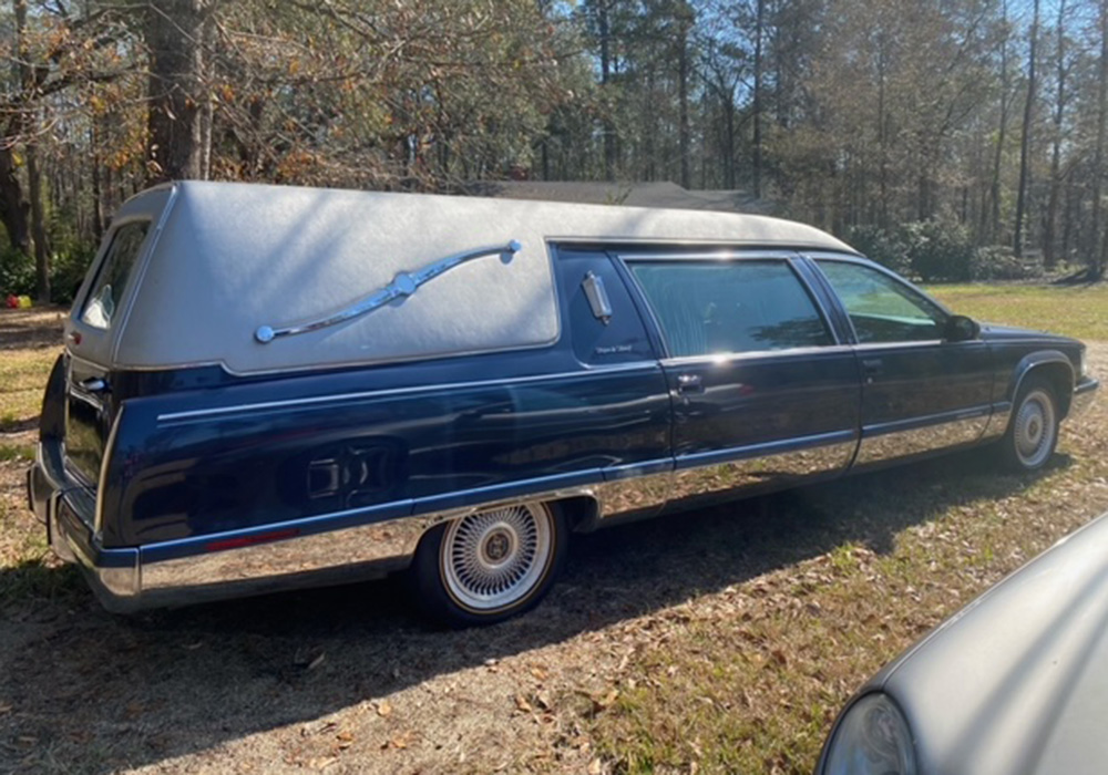 4th Image of a 1996 CADILLAC COMMERCIAL CHASSIS HEARSE
