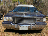 Image 6 of 15 of a 1996 CADILLAC COMMERCIAL CHASSIS HEARSE