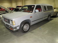 Image 2 of 10 of a 1985 GMC S15 WIDESIDE