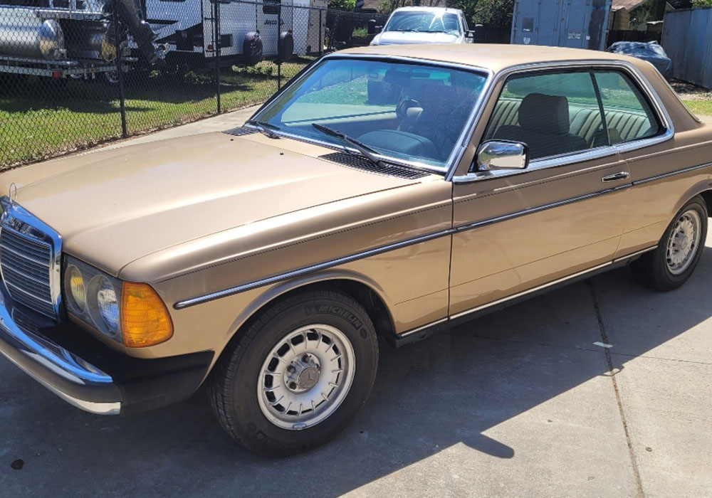 1st Image of a 1985 MERCEDES-BENZ 300 300CDT