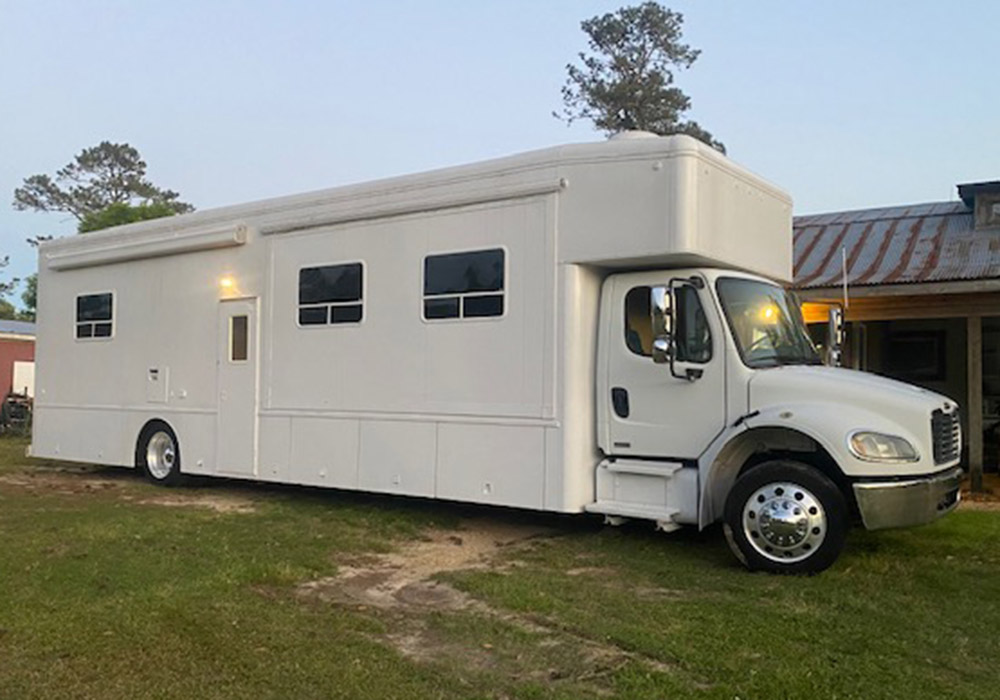 0th Image of a 2003 FREIGHTLINER M2 BUSINESS