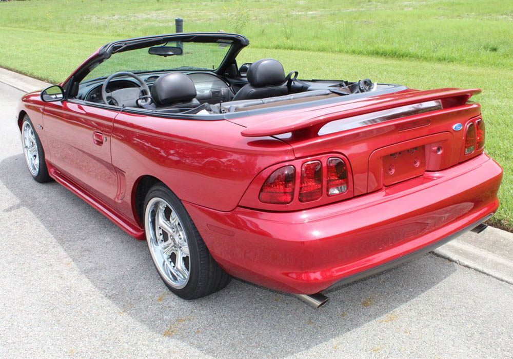 4th Image of a 1996 FORD MUSTANG GT