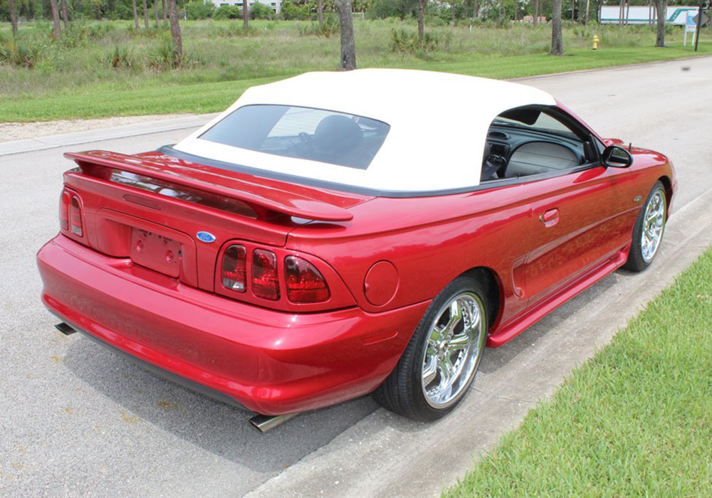 7th Image of a 1996 FORD MUSTANG GT