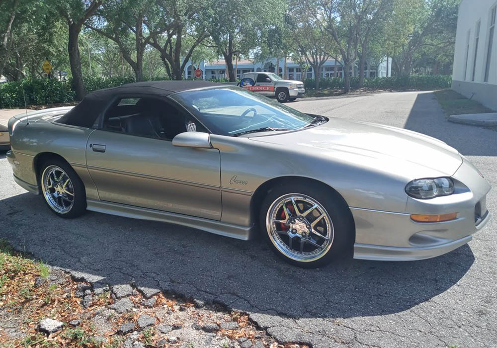 1st Image of a 2002 CHEVROLET CAMARO
