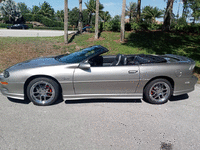 Image 3 of 14 of a 2002 CHEVROLET CAMARO