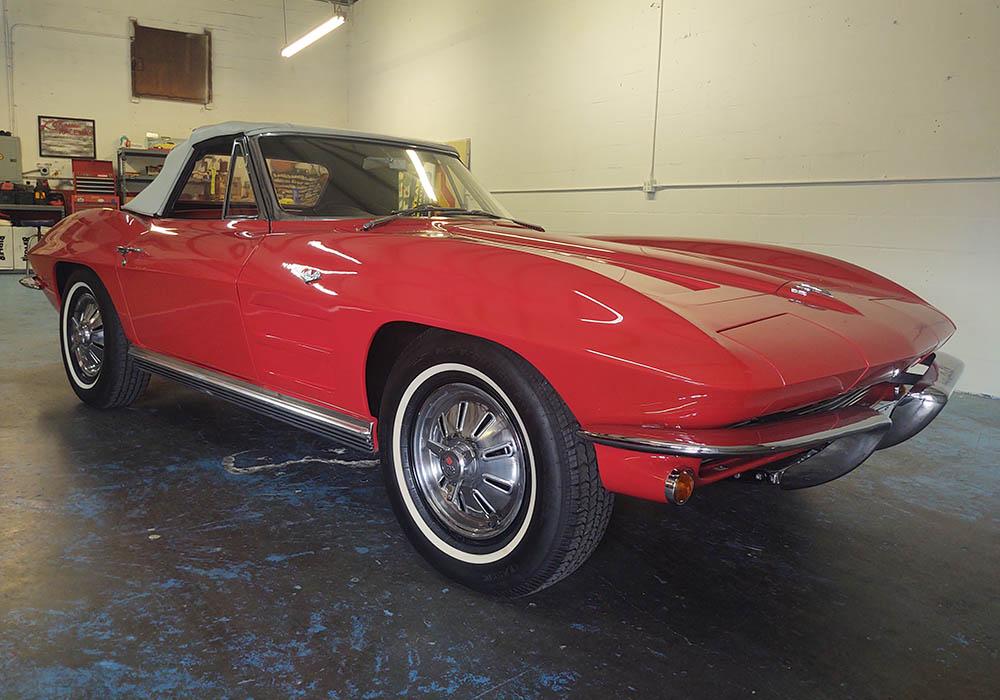 2nd Image of a 1964 CHEVROLET CORVETTE