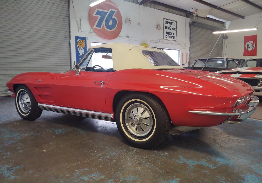 3rd Image of a 1964 CHEVROLET CORVETTE