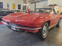 Image 2 of 19 of a 1964 CHEVROLET CORVETTE