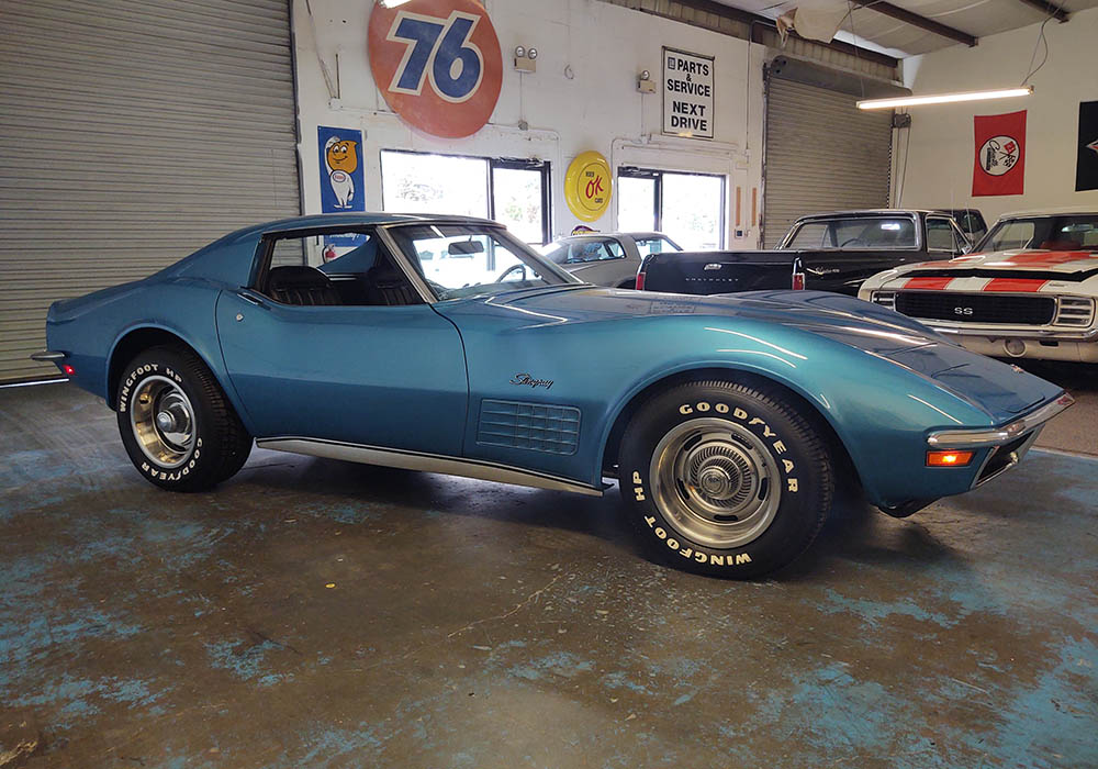 1st Image of a 1970 CHEVROLET CORVETTE