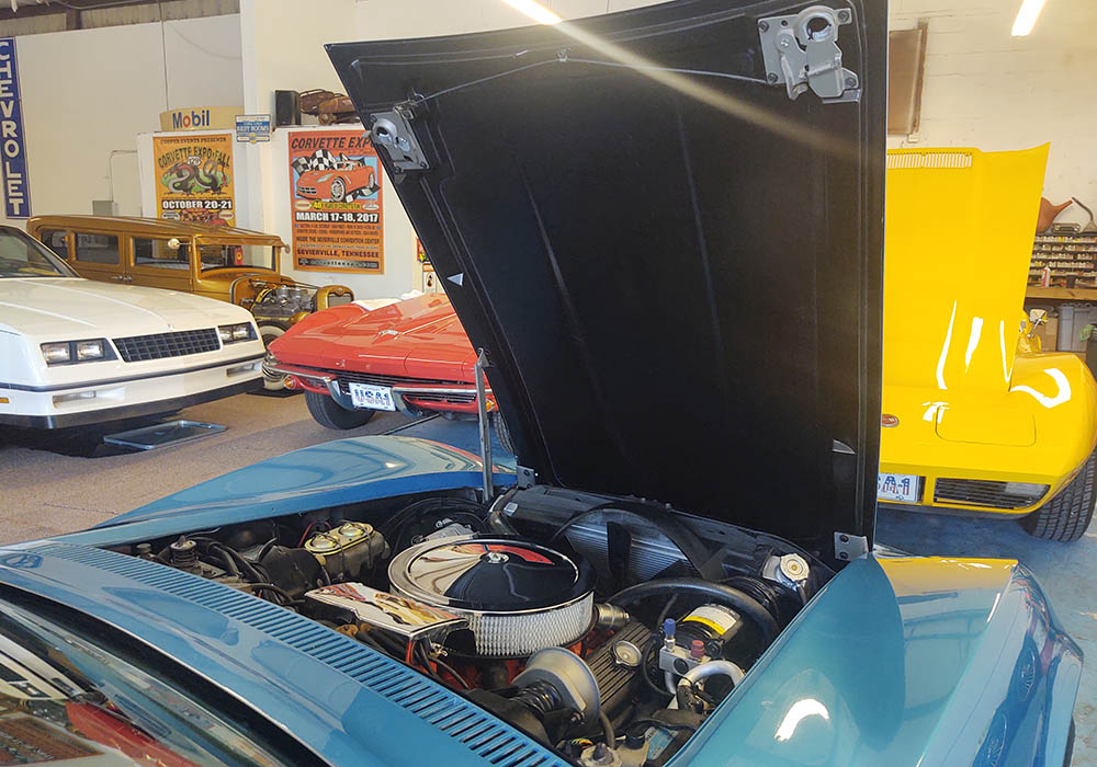 19th Image of a 1970 CHEVROLET CORVETTE