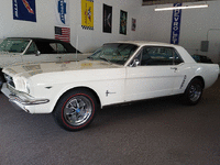 Image 1 of 32 of a 1965 FORD MUSTANG