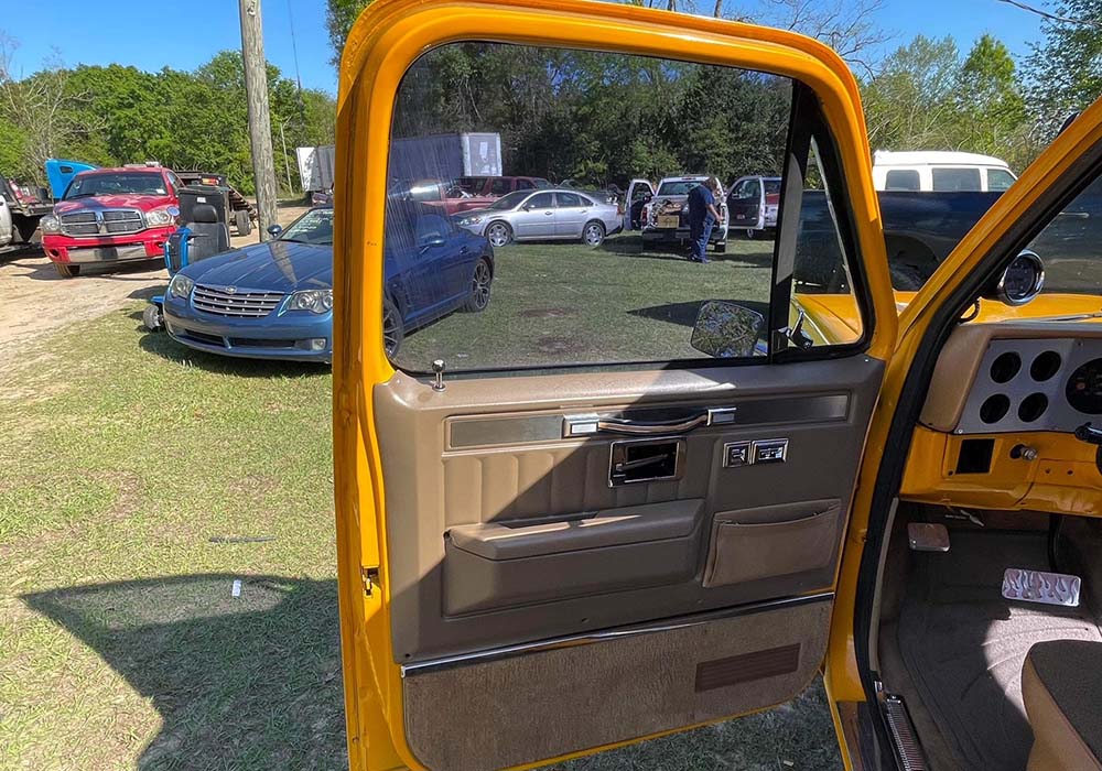 7th Image of a 1986 CHEVROLET C10