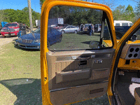 Image 8 of 15 of a 1986 CHEVROLET C10