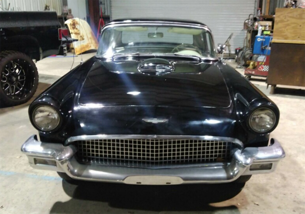 2nd Image of a 1957 FORD THUNDERBIRD