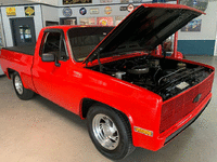 Image 2 of 6 of a 1982 CHEVROLET C10