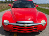Image 3 of 6 of a 2003 CHEVROLET SSR LS