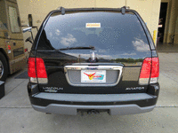 Image 5 of 13 of a 2004 LINCOLN AVIATOR
