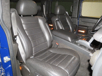 Image 8 of 14 of a 2007 HUMMER H2 3/4 TON