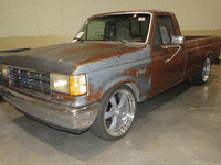 Image 2 of 12 of a 1990 FORD F-150