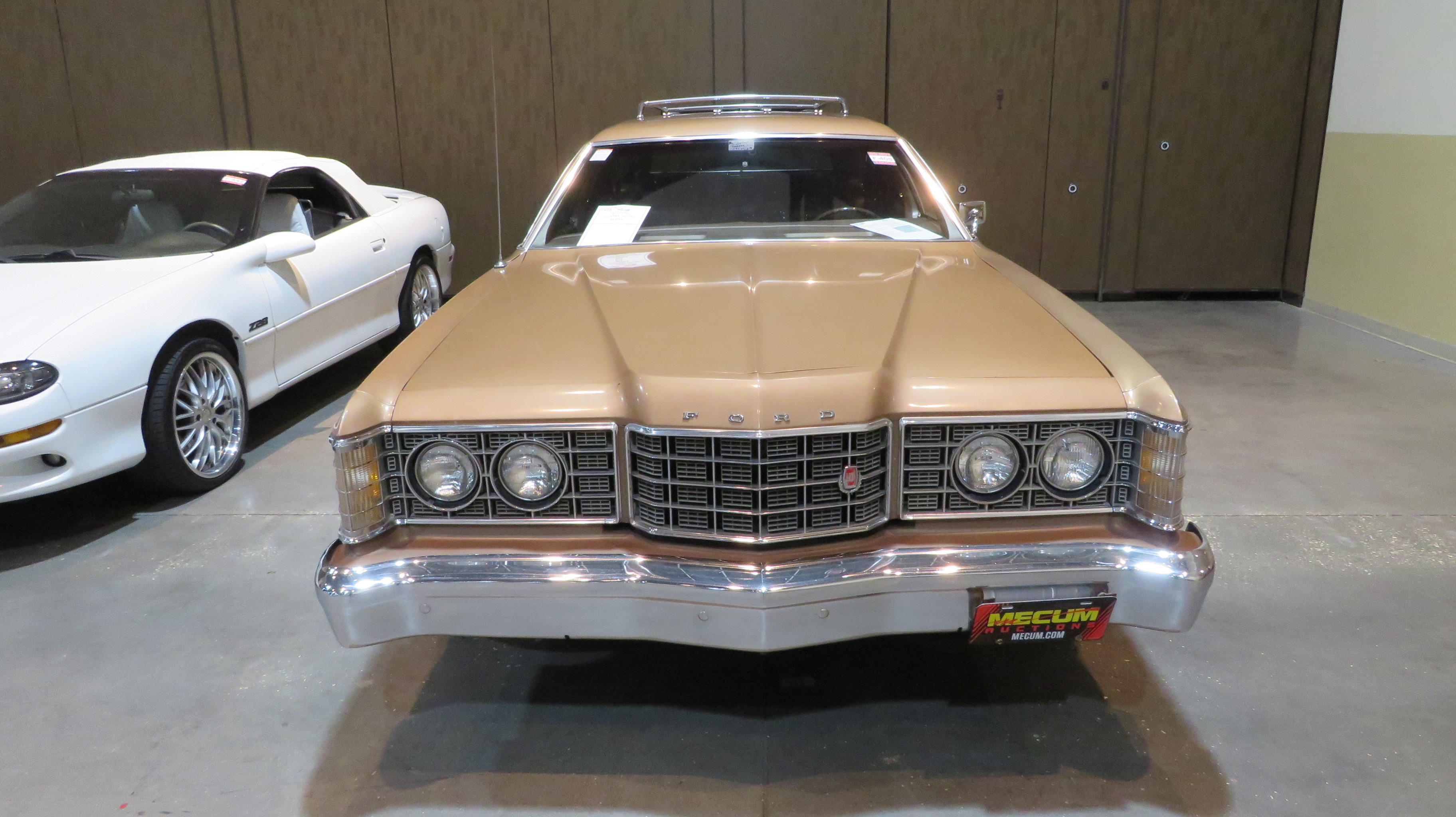 0th Image of a 1973 FORD COUNTRY SQUIRE