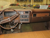Image 3 of 11 of a 1973 FORD COUNTRY SQUIRE