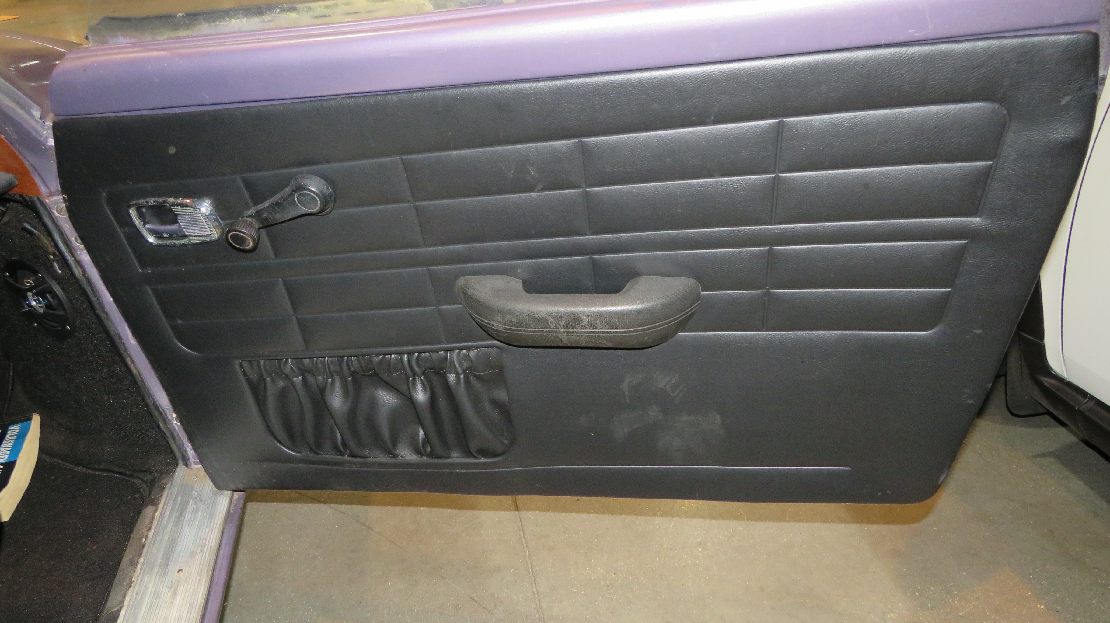 6th Image of a 1970 VOLKSWAGEN KARMAGHIA