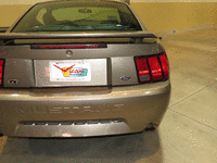 Image 9 of 10 of a 2002 FORD MUSTANG