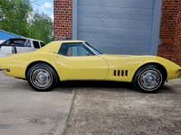 Image 4 of 23 of a 1968 CHEVROLET CORVETTE