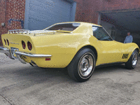 Image 5 of 23 of a 1968 CHEVROLET CORVETTE